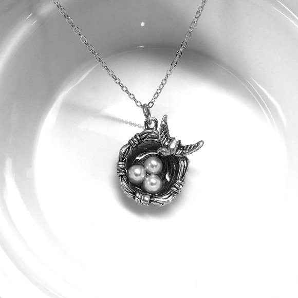 Miniature bird with bird nest and faux pearl egg Charm Necklace - Picture 2 of 2